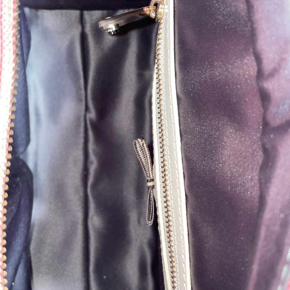 🔥 Henri Bendel Pink leather Mini Rivington with bag charm. - Picture 3 of 10